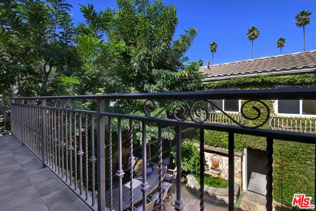 $12,000 | 12207 Cantura Street, Studio City, CA 91604