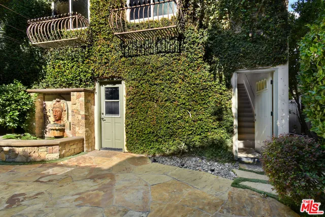 $12,000 | 12207 Cantura Street, Studio City, CA 91604