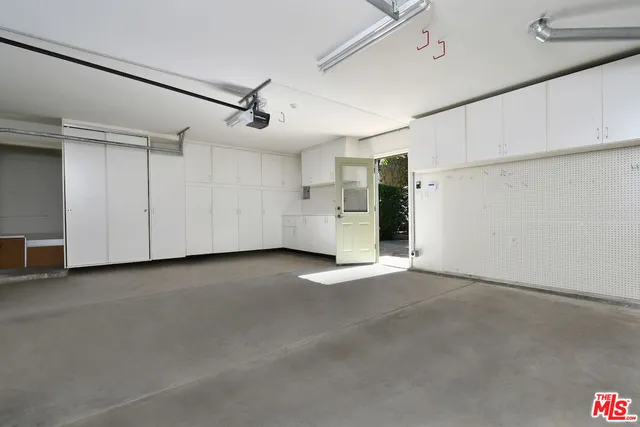 $12,000 | 12207 Cantura Street, Studio City, CA 91604