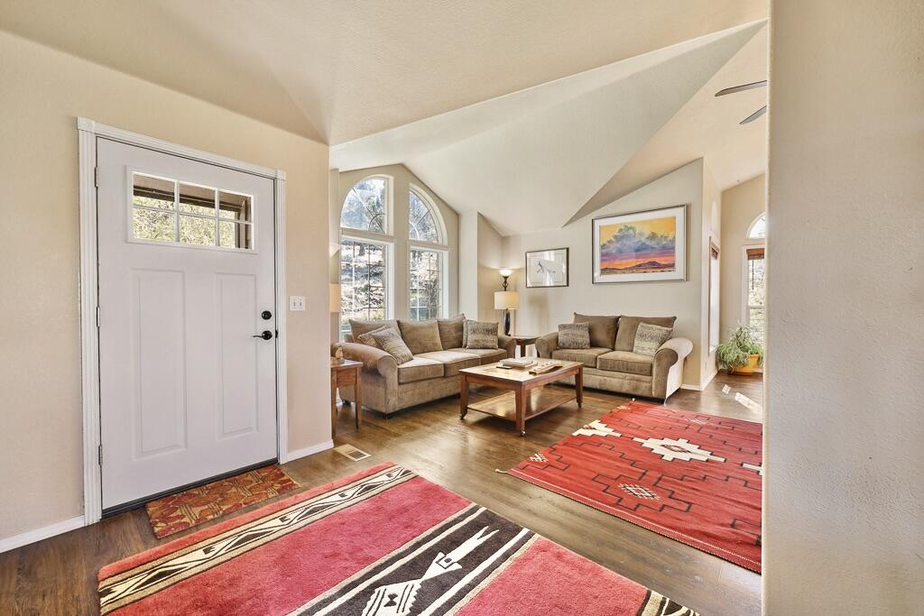 13351 Crystal Springs Road Klamath Falls, OR 97603 - Photo 18 of 51 a living room with furniture and a rug