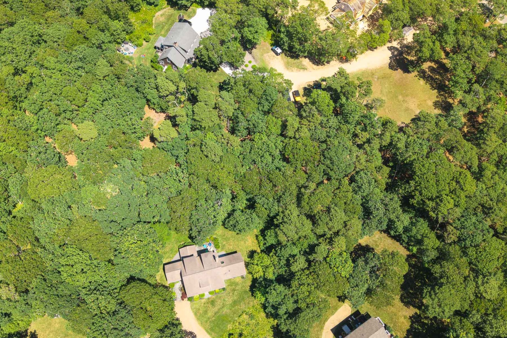 4 Wilsons Lane Edgartown, MA 02539 - Photo 2 of 17 a view of a tree with a yard