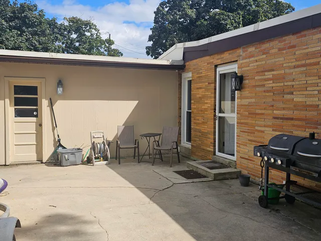 $215,000 | 1008 North 23rd Street, Manitowoc, WI 54220