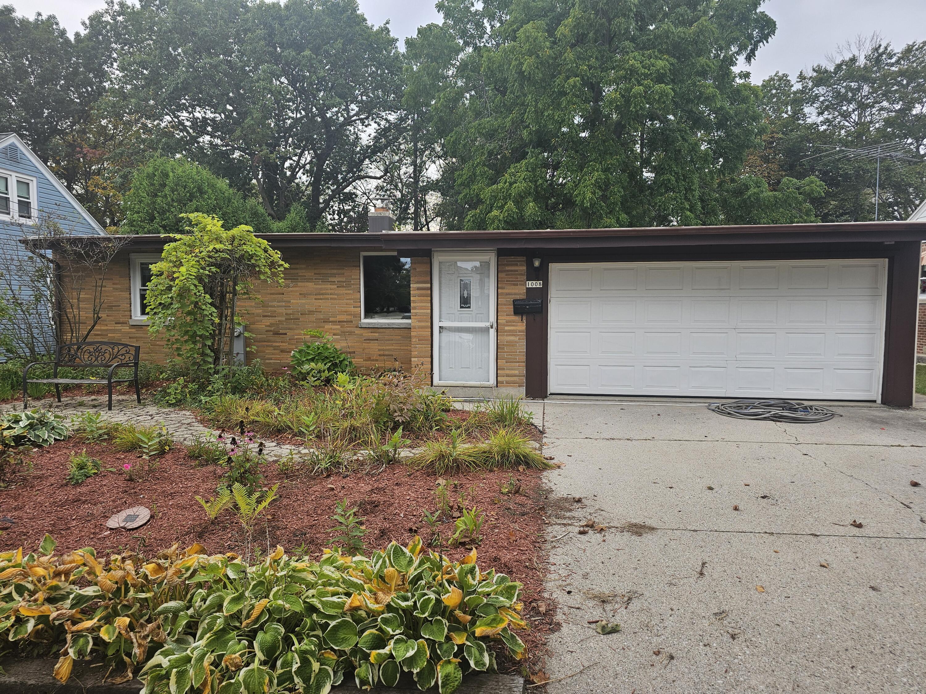 1008 North 23rd Street Manitowoc, WI 54220 - Photo 18 of 18 20250918_163825