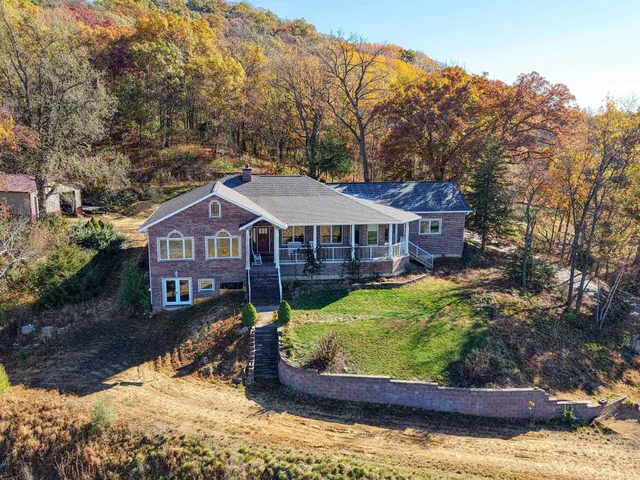 $650,000 | 27419 County Hwy BA, Richland Center, WI 53581