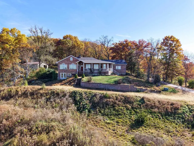 $650,000 | 27419 County Hwy BA, Richland Center, WI 53581