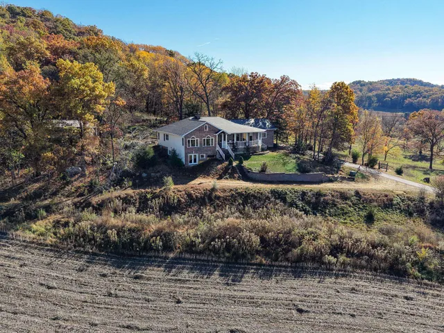$650,000 | 27419 County Hwy BA, Richland Center, WI 53581
