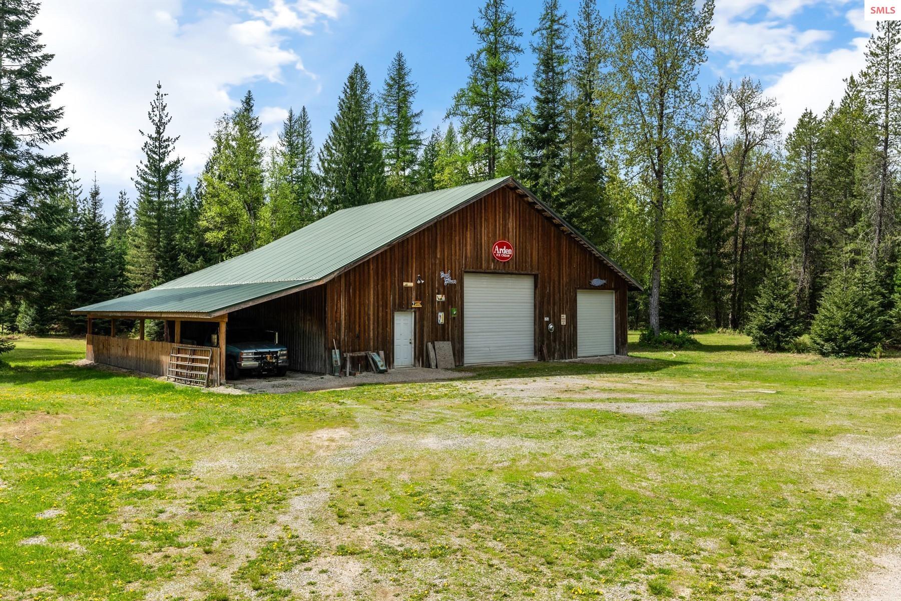 7017-7019 Colburn Culver Road Sandpoint, ID 83864 - Photo 34 of 54 This Shop allows for indoor storage and features a 3 bedroom, 1 bath apartment