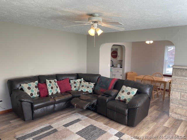 2577 East Robin Road New Albany, IN 47150 - Photo 6 of 22 Gallery Image 6