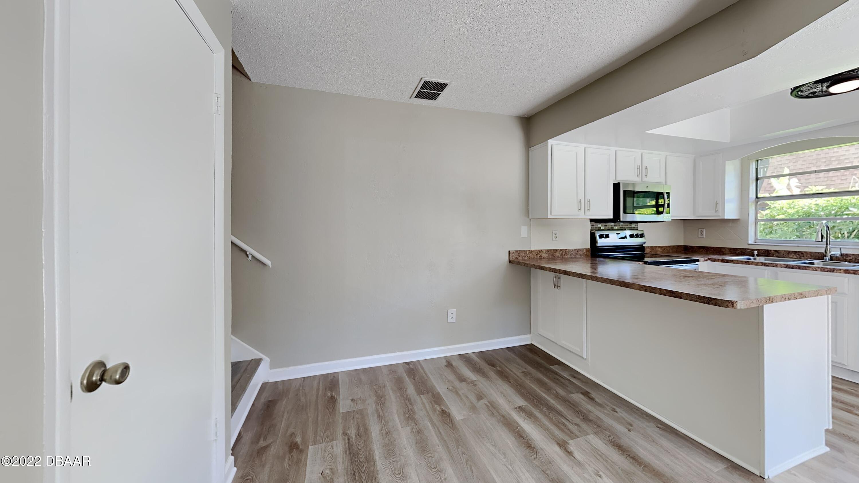 97 Springwood Square Port Orange, FL 32129 - Photo 2 of 15 1_Image_3L2D72dRbK