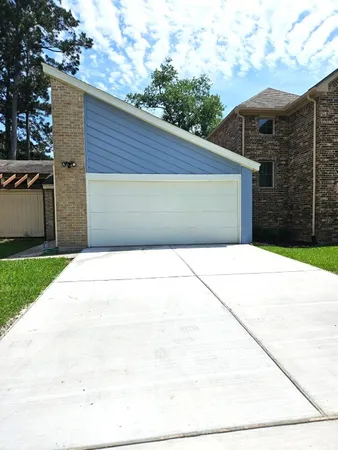 $1,499 | 11231 Glenforest Drive, Montgomery, TX 77356