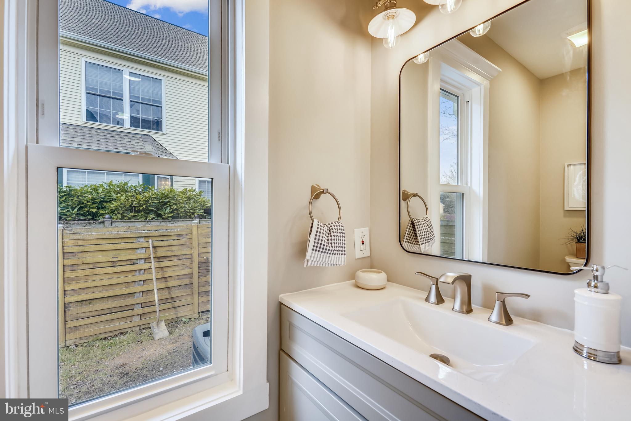 1255 Beverly Road McLean, VA 22101 - Photo 13 of 37 Main Level Half Bath