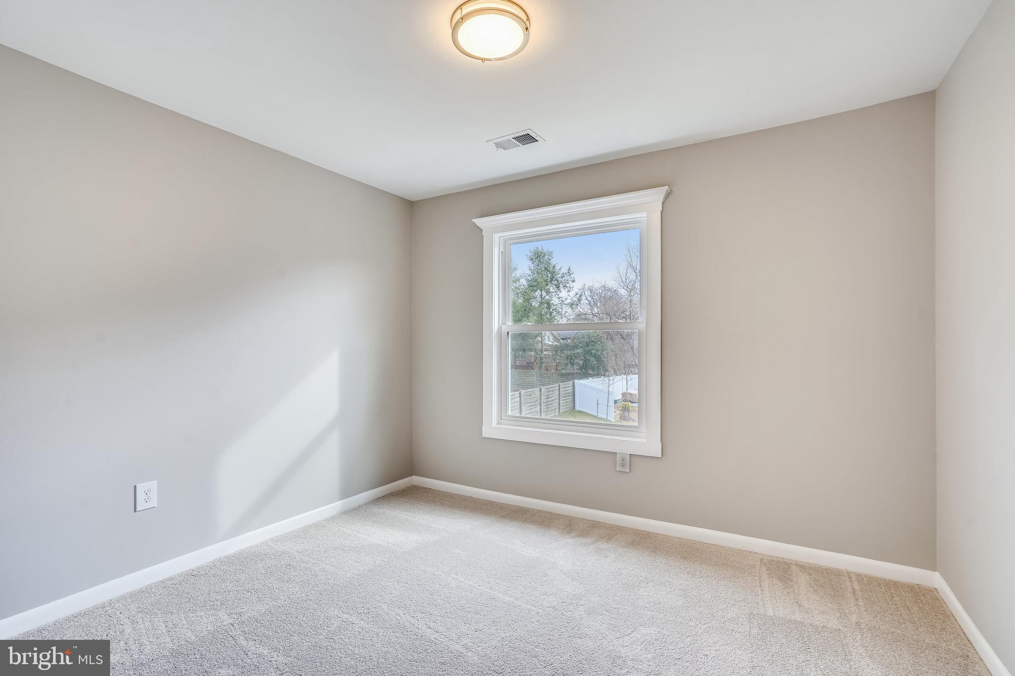 1255 Beverly Road McLean, VA 22101 - Photo 25 of 37 Bedroom