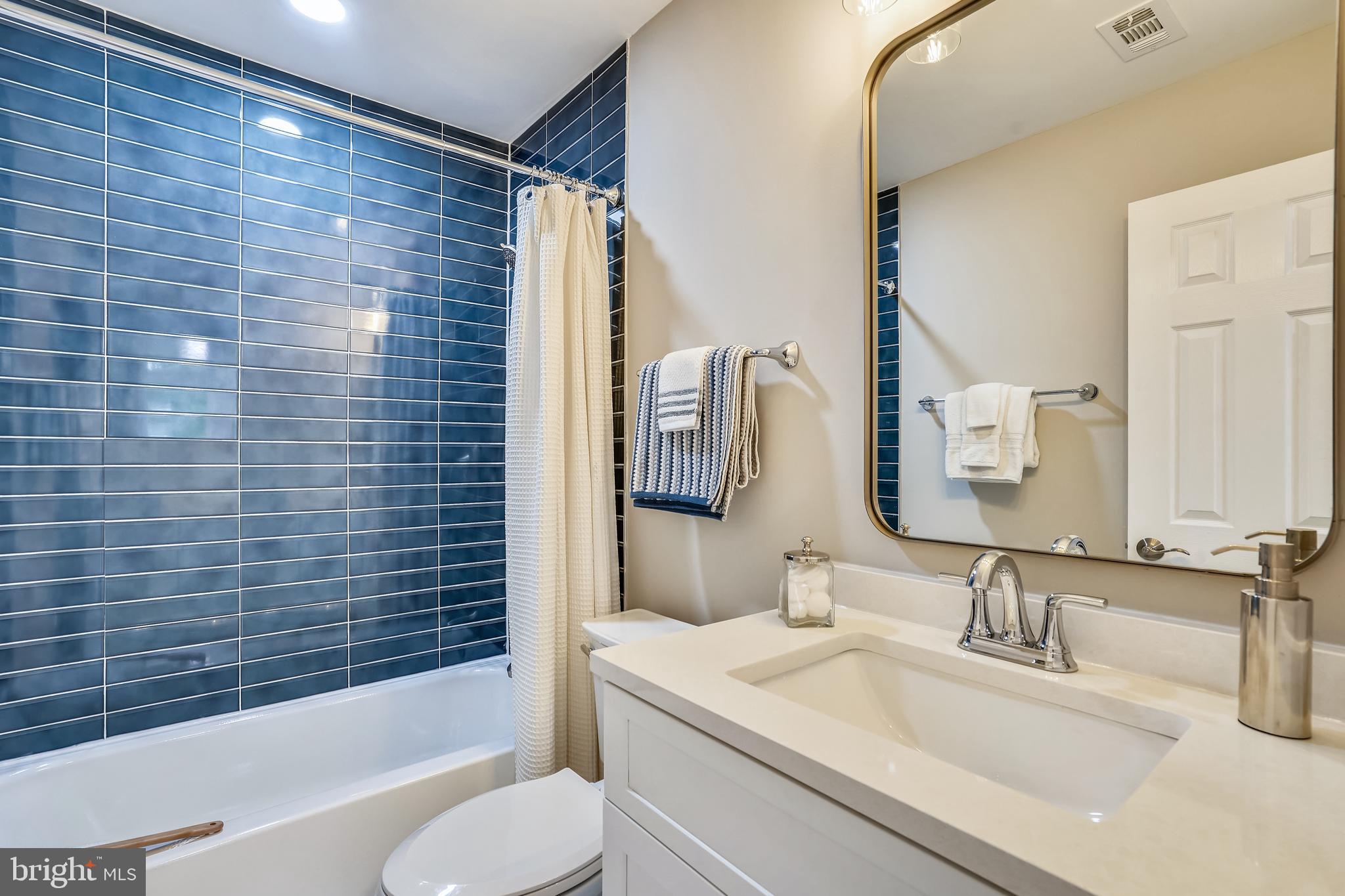 1255 Beverly Road McLean, VA 22101 - Photo 28 of 37 Bath