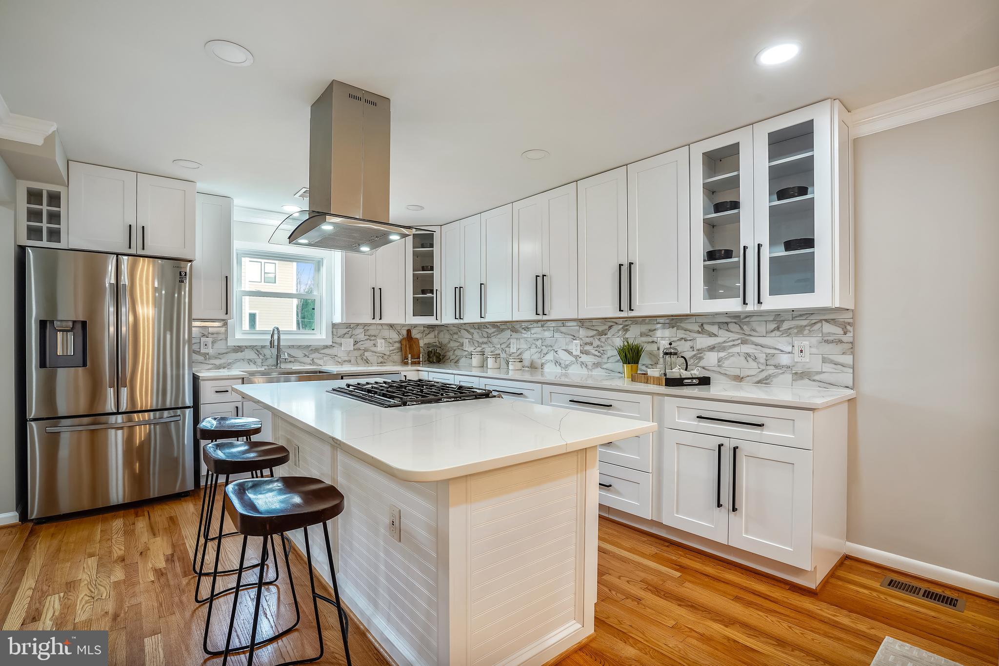 1255 Beverly Road McLean, VA 22101 - Photo 3 of 37 Kitchen