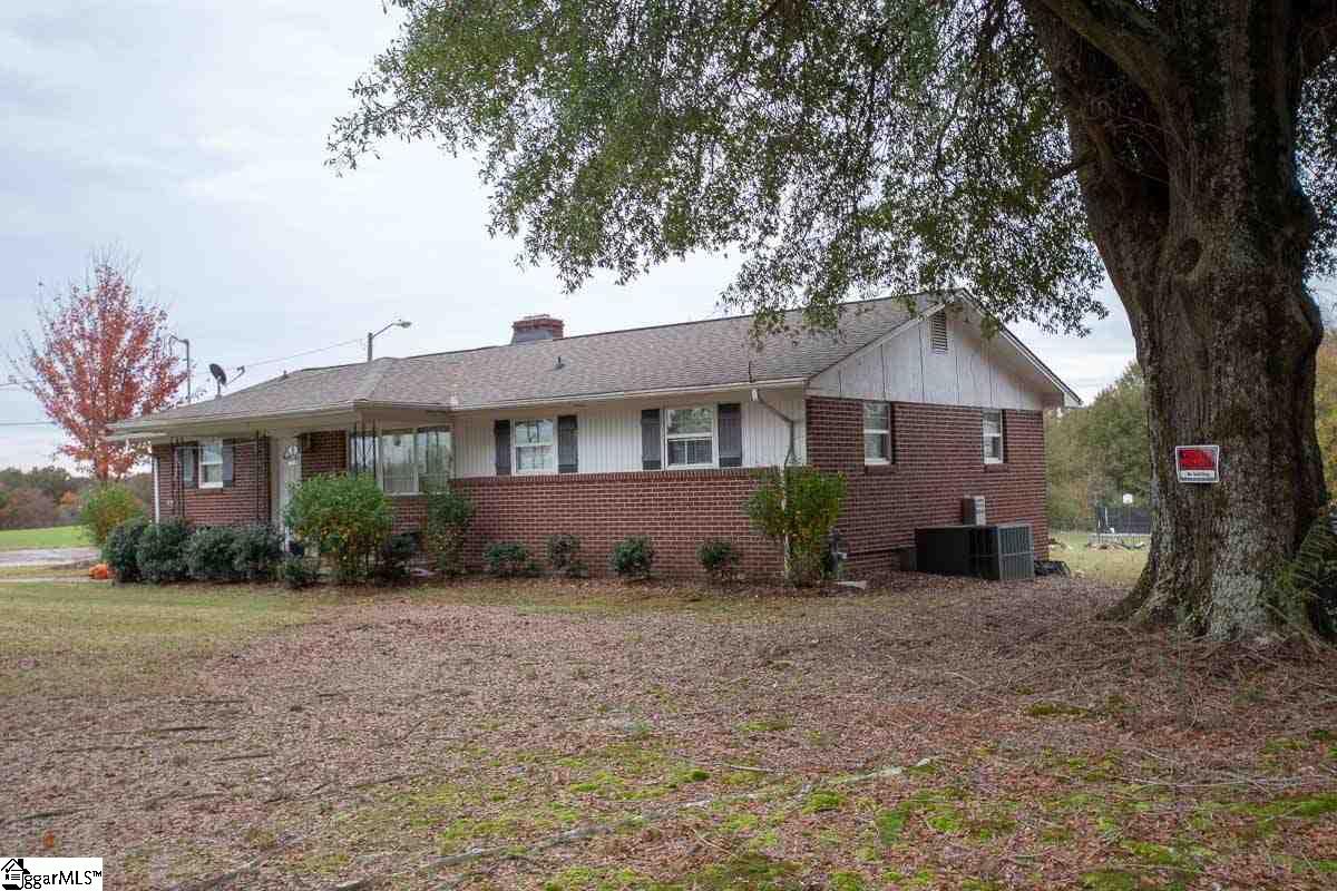 200 Hunts Bridge Road Fountain Inn, SC 29644 - Photo 2 of 14