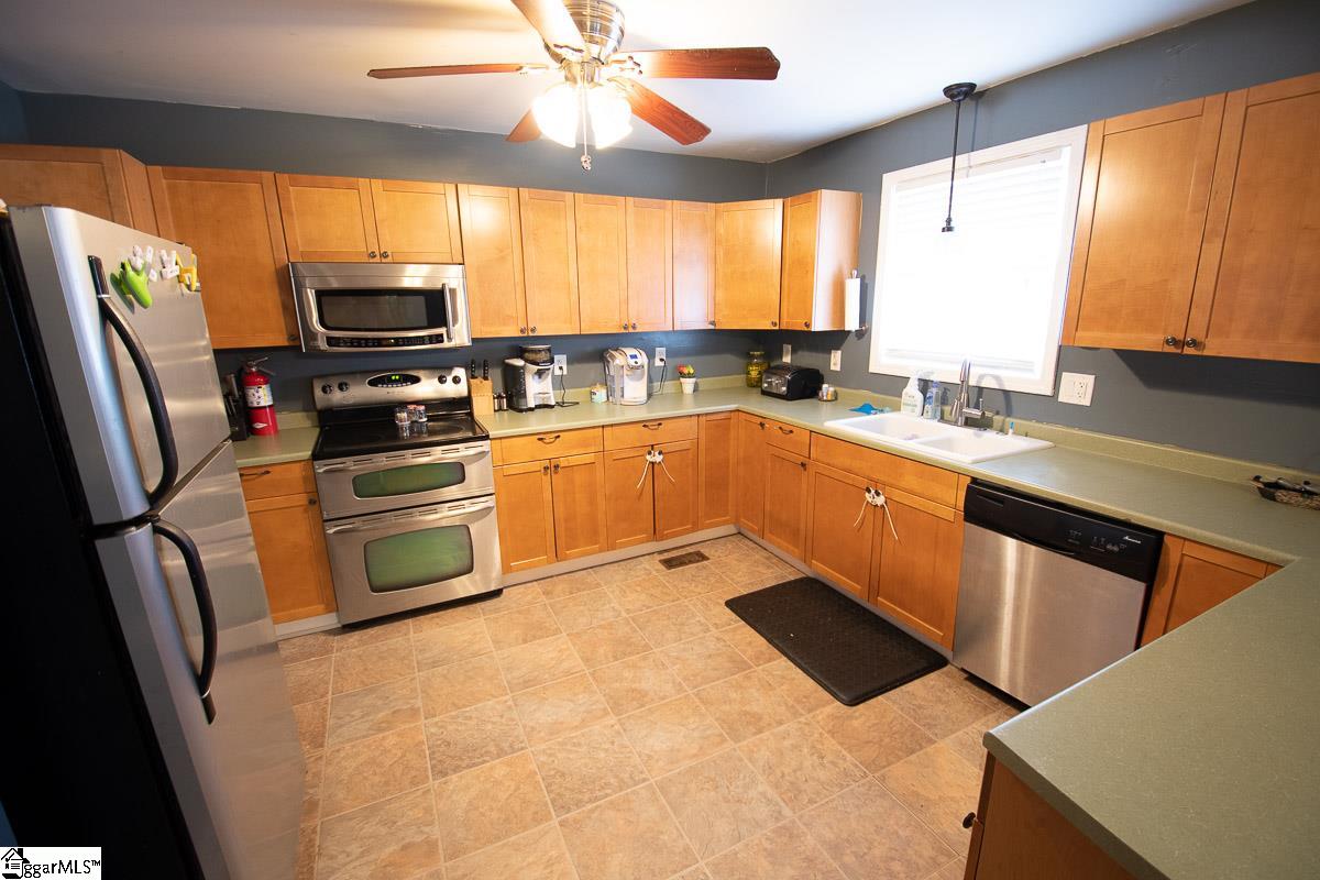 200 Hunts Bridge Road Fountain Inn, SC 29644 - Photo 12 of 14