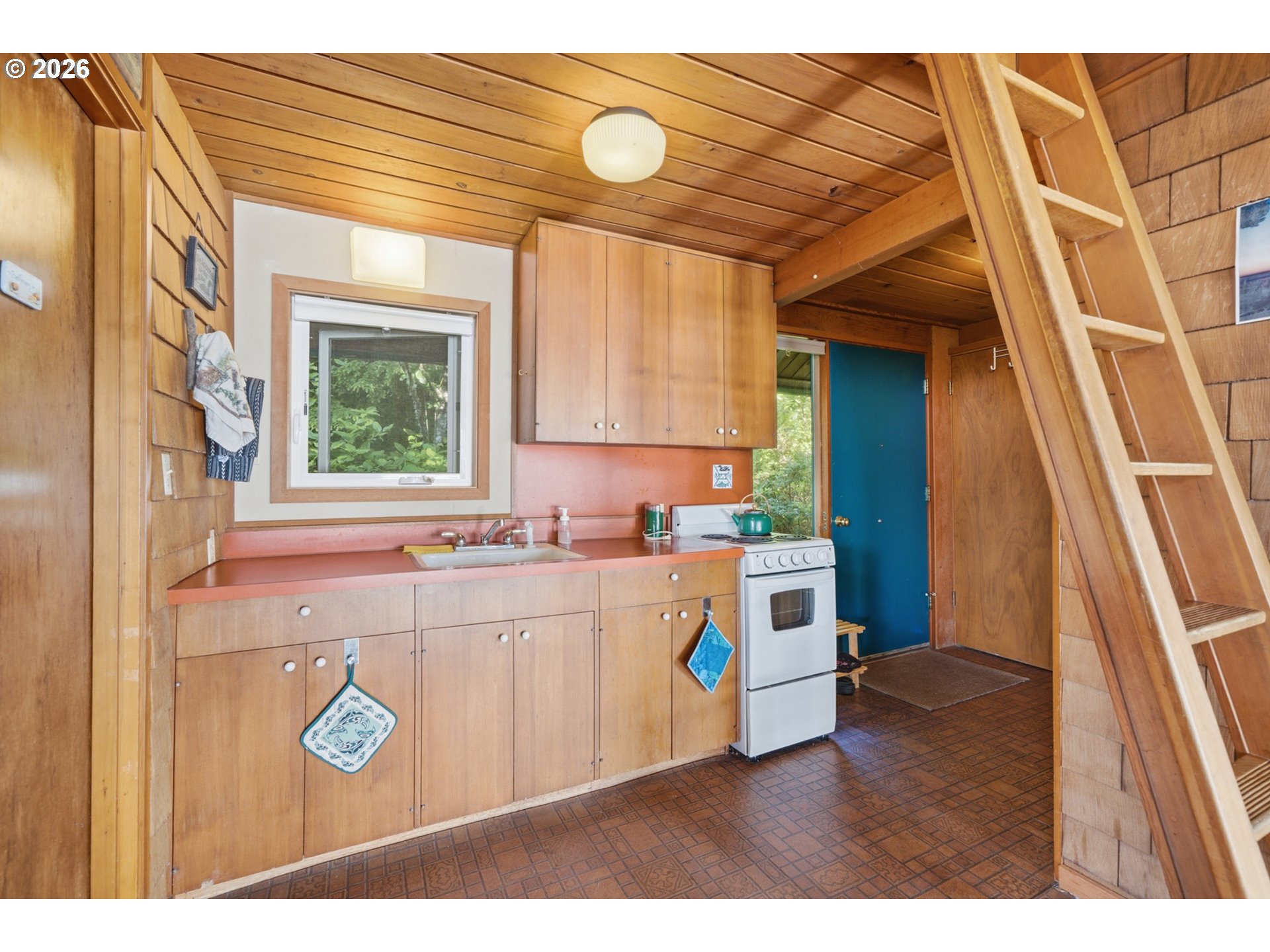 1560 Pearl Street West Netarts, OR 97141 - Photo 11 of 44