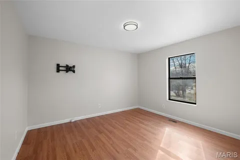 $345,000 | 9311 Kenneth Place, St. Louis, MO 63132