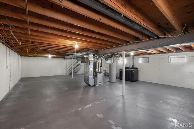 $345,000 | 9311 Kenneth Place, St. Louis, MO 63132