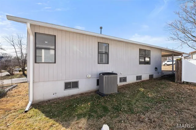 $345,000 | 9311 Kenneth Place, St. Louis, MO 63132