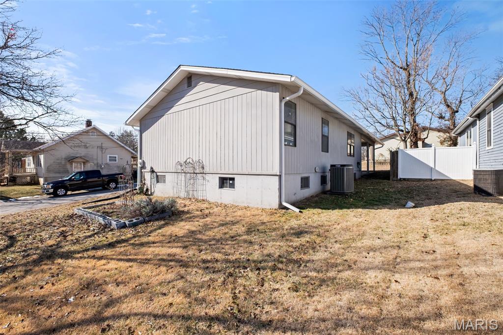 9311 Kenneth Place St. Louis, MO 63132 - Photo 26 of 27