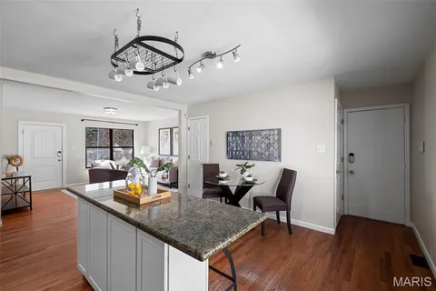 $345,000 | 9311 Kenneth Place, St. Louis, MO 63132