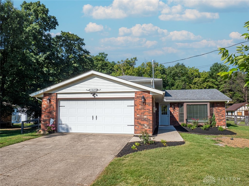 5229 Headgates Road Hamilton, OH 45011 - Photo 1 of 29 Gallery Image 1