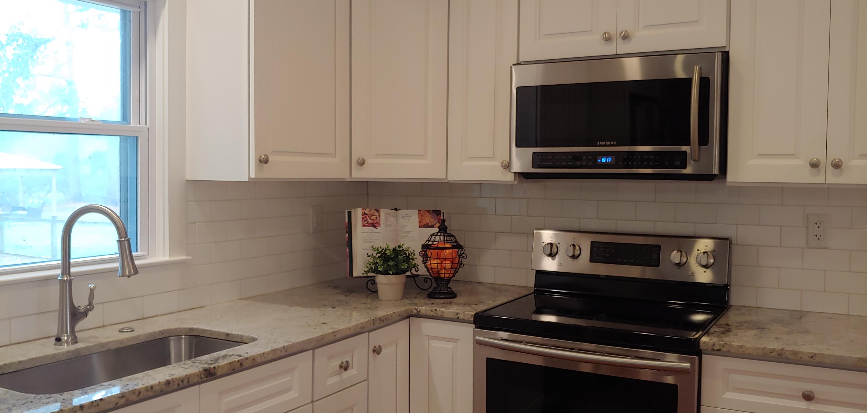 327 Canterbury Road Charleston, SC 29407 - Photo 7 of 17 kitchen