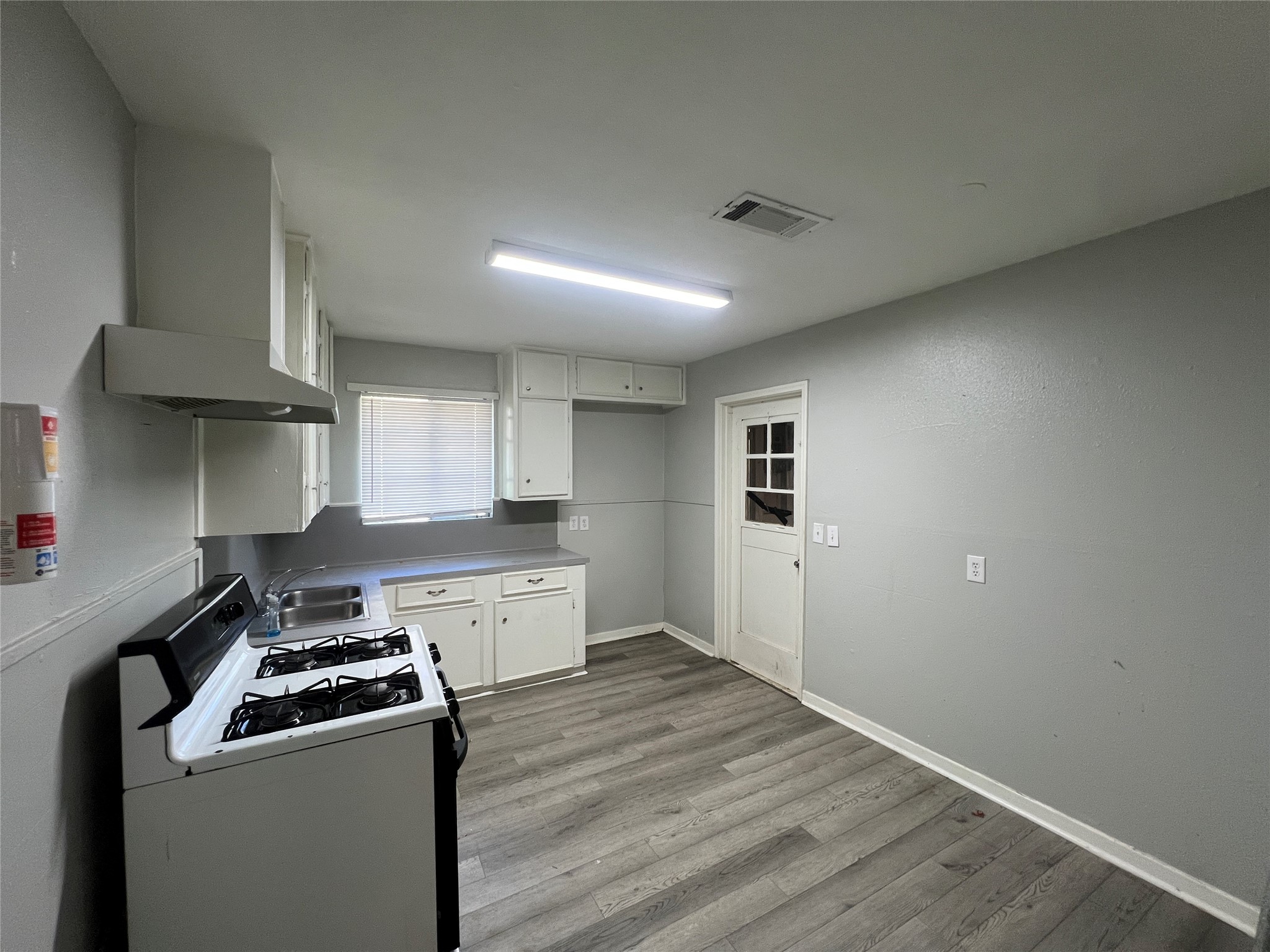 1606 Klauke Street Rosenberg, TX 77471 - Photo 9 of 28