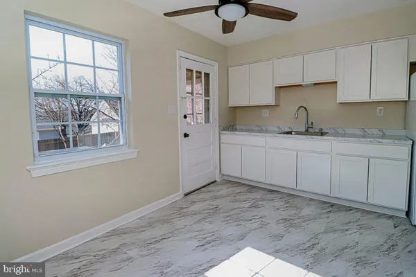 $665,600 | 2020 South Pollard Street, Arlington, VA 22204