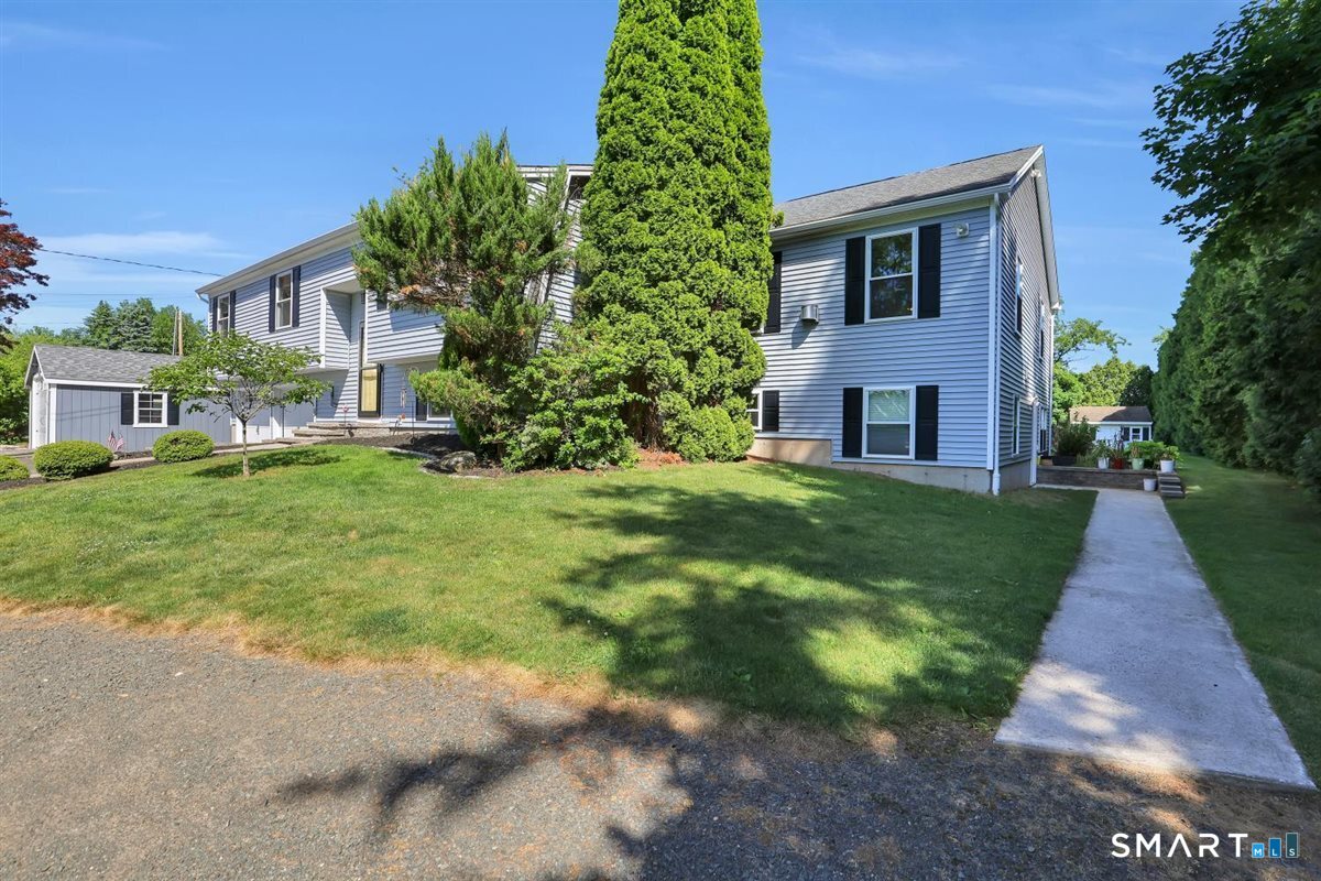 58 School House Road Wallingford, CT 06492 - Photo 3 of 35