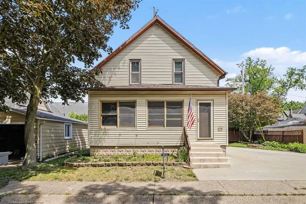$198,000 | 1409 Hagar Court, St. Joseph, MI 49085