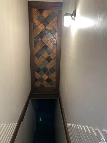 $259,900 | 2014 Maple Lane, Lawrence, KS 66046