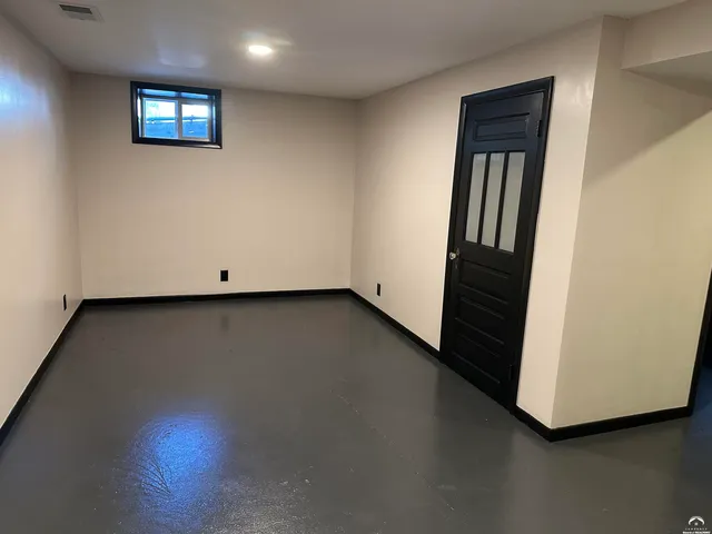 $259,900 | 2014 Maple Lane, Lawrence, KS 66046