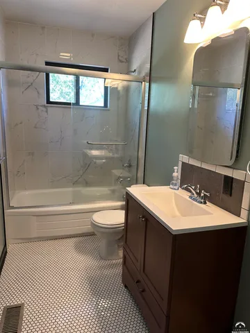 $259,900 | 2014 Maple Lane, Lawrence, KS 66046