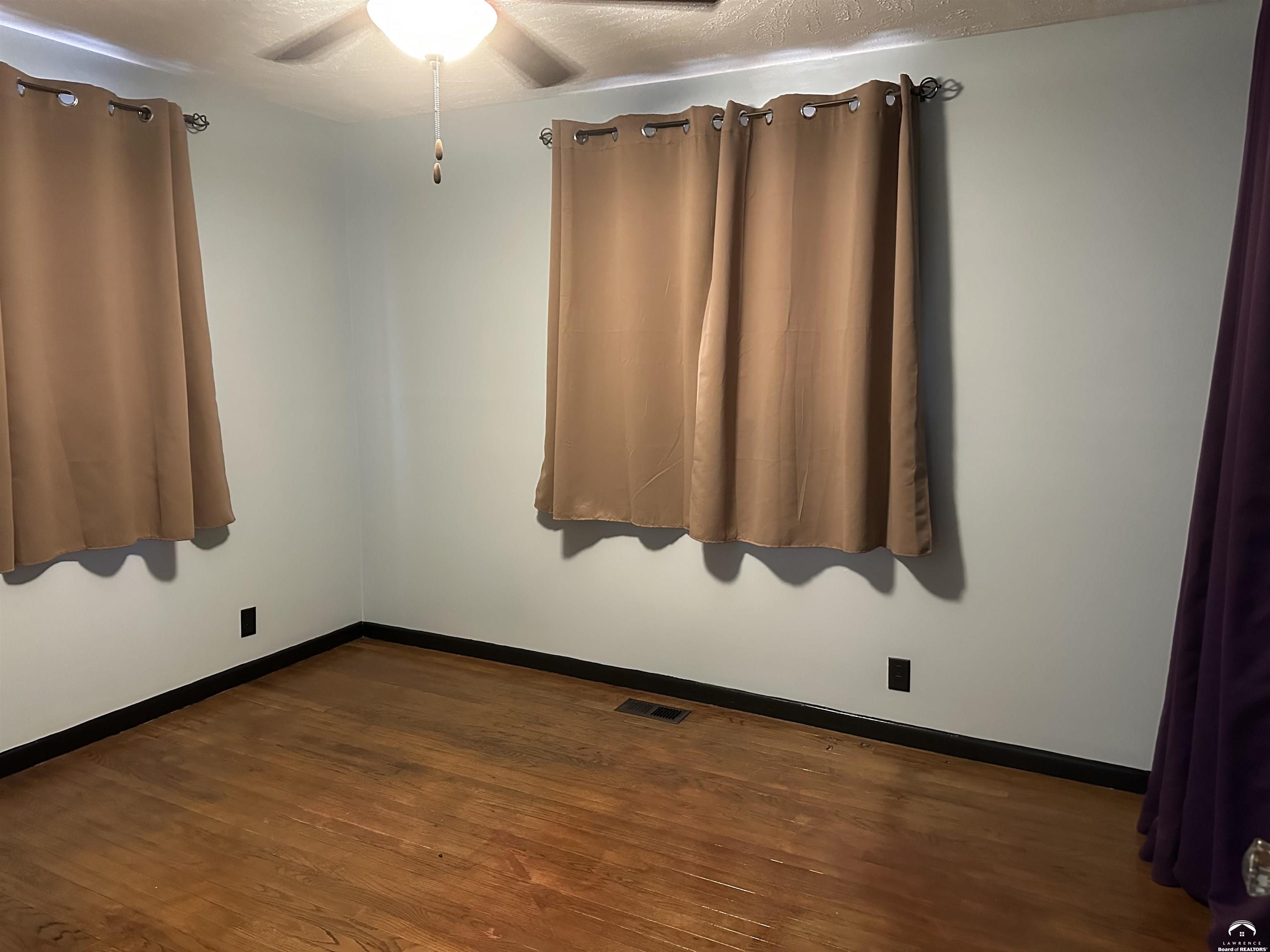 2014 Maple Lane Lawrence, KS 66046 - Photo 10 of 29