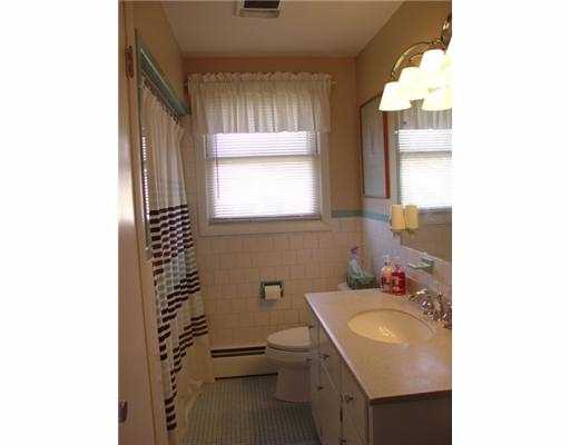 238 Burrington Street Woonsocket, RI 02895 - Photo 9 of 19 Bathroom.