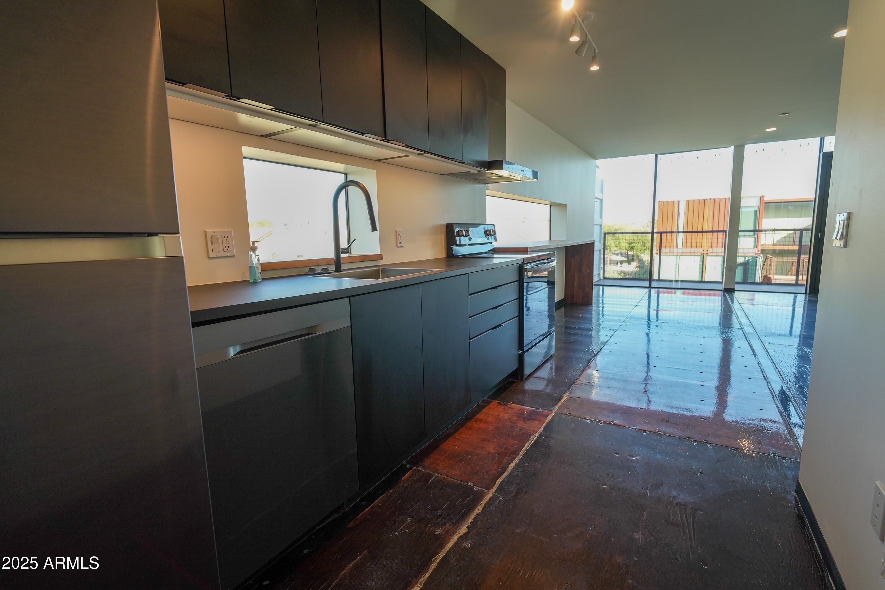1436 South Terrace Road, Unit 301 Tempe, AZ 85281 - Photo 3 of 8 image0