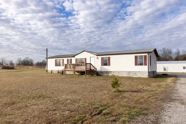 $300,000 | 353 Helton Road, Lewisburg, TN 37091