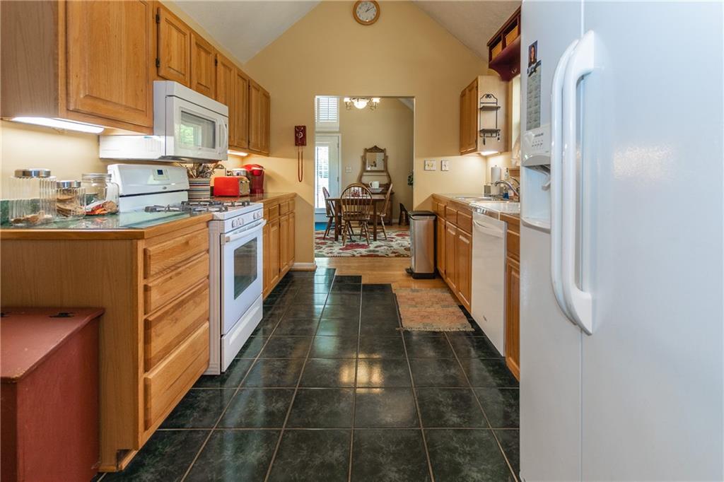 1218 Mitthoeffer Road Indianapolis, IN 46229 - Photo 10 of 27 Gallery Image 10