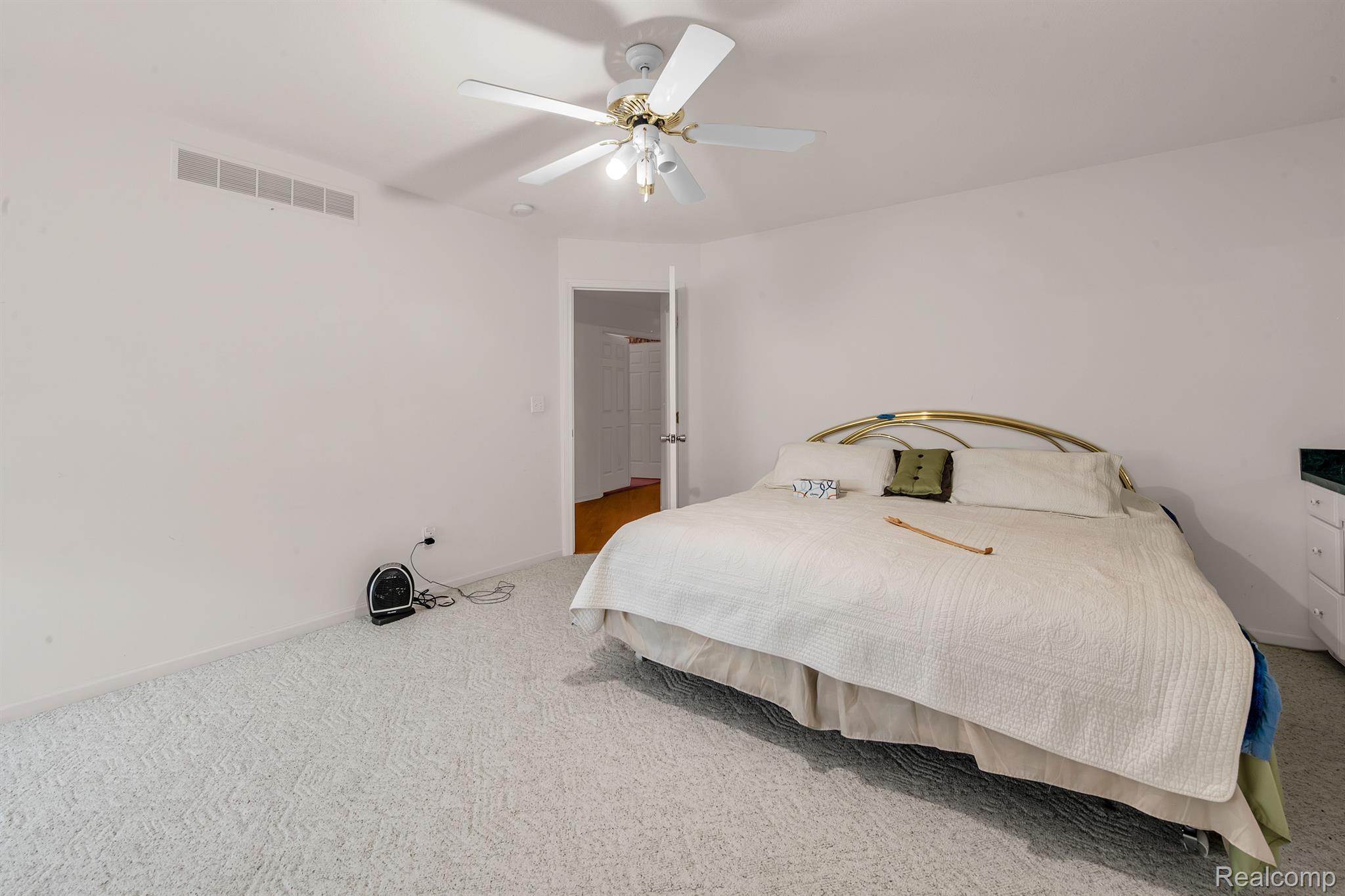 23890 Hall Road Trenton, MI 48183 - Photo 37 of 39 Gallery Image 37