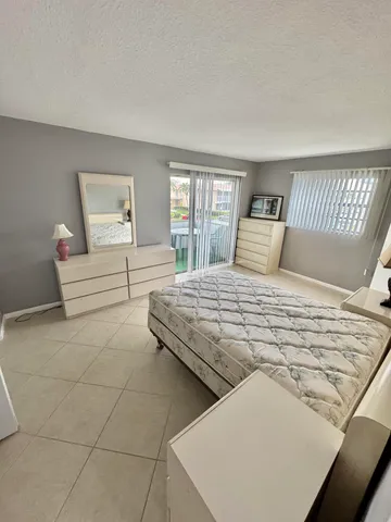 $1,200 | 418 Saxony Way, Delray Beach, FL 33446