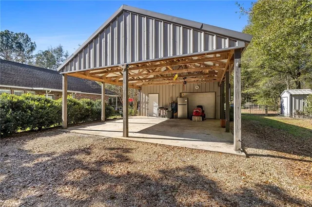 $299,000 | 68091 Charles McDaniel Road, Kentwood, LA 70444