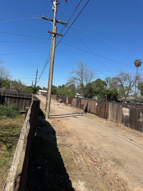 1725 East 22nd Street Merced, CA 95340 - Photo 4 of 15
