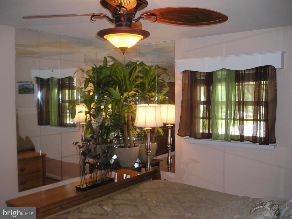 1725 Valley Forge Road Lancaster, PA 17603 - Photo 10 of 16 Gallery Image 10