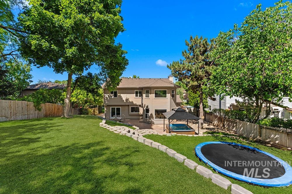 3901 South Sutton Way Boise, ID 83706 - Photo 1 of 38