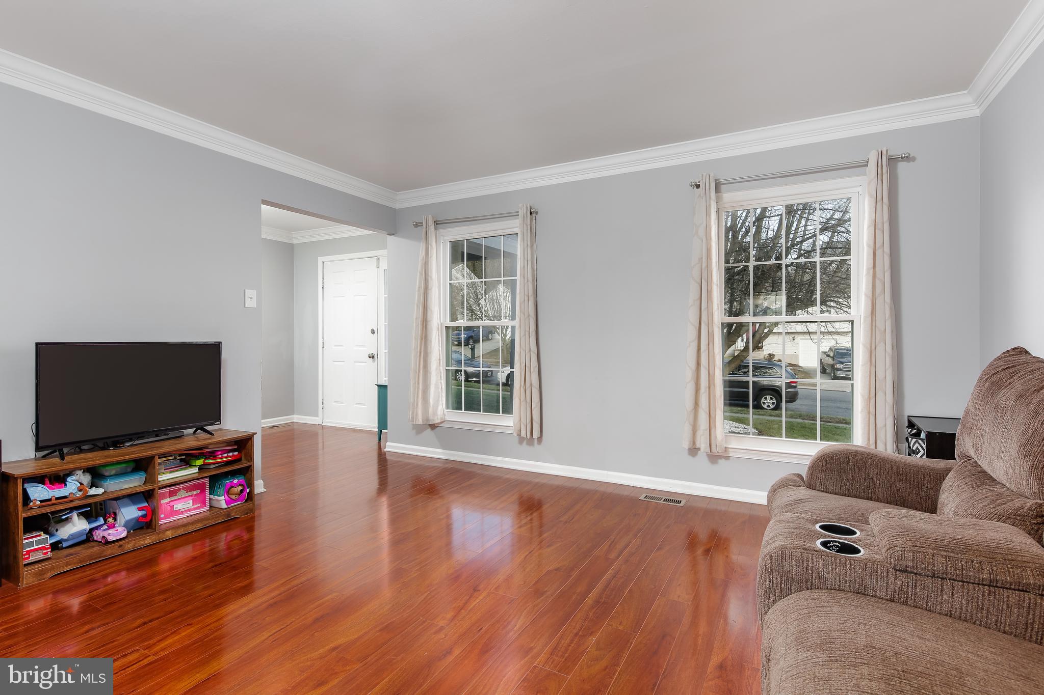 347 Enfield Road Joppa, MD 21085 - Photo 4 of 32 Gallery Image 4