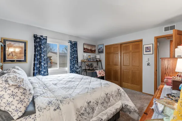 $210,000 | W168N11519 El Camino Drive, Germantown, WI 53022