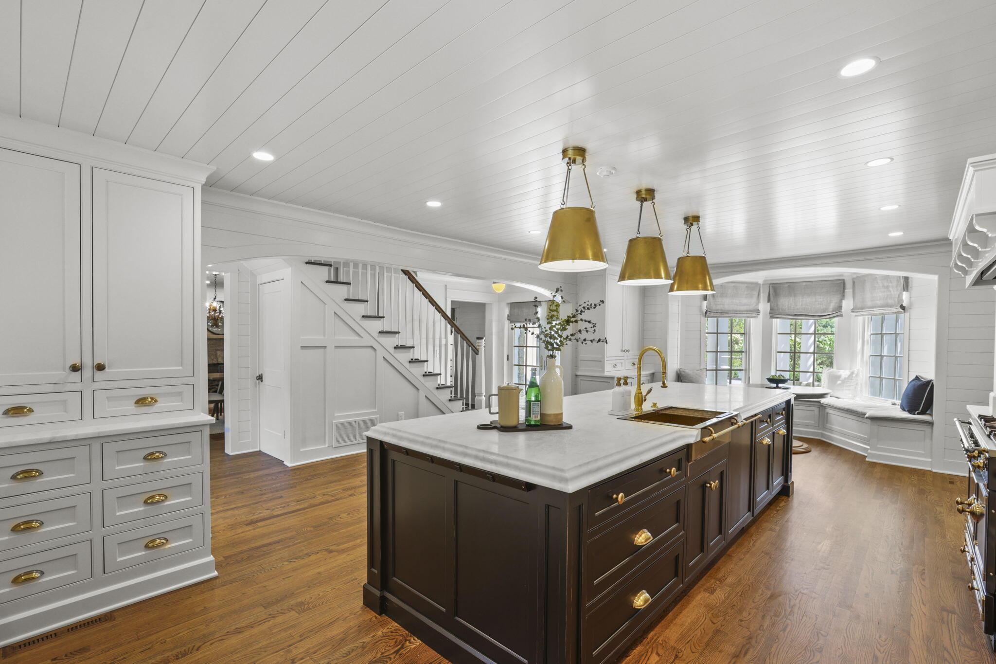 4388 Dublin Road Columbus, OH 43221 - Photo 23 of 101 kitchen