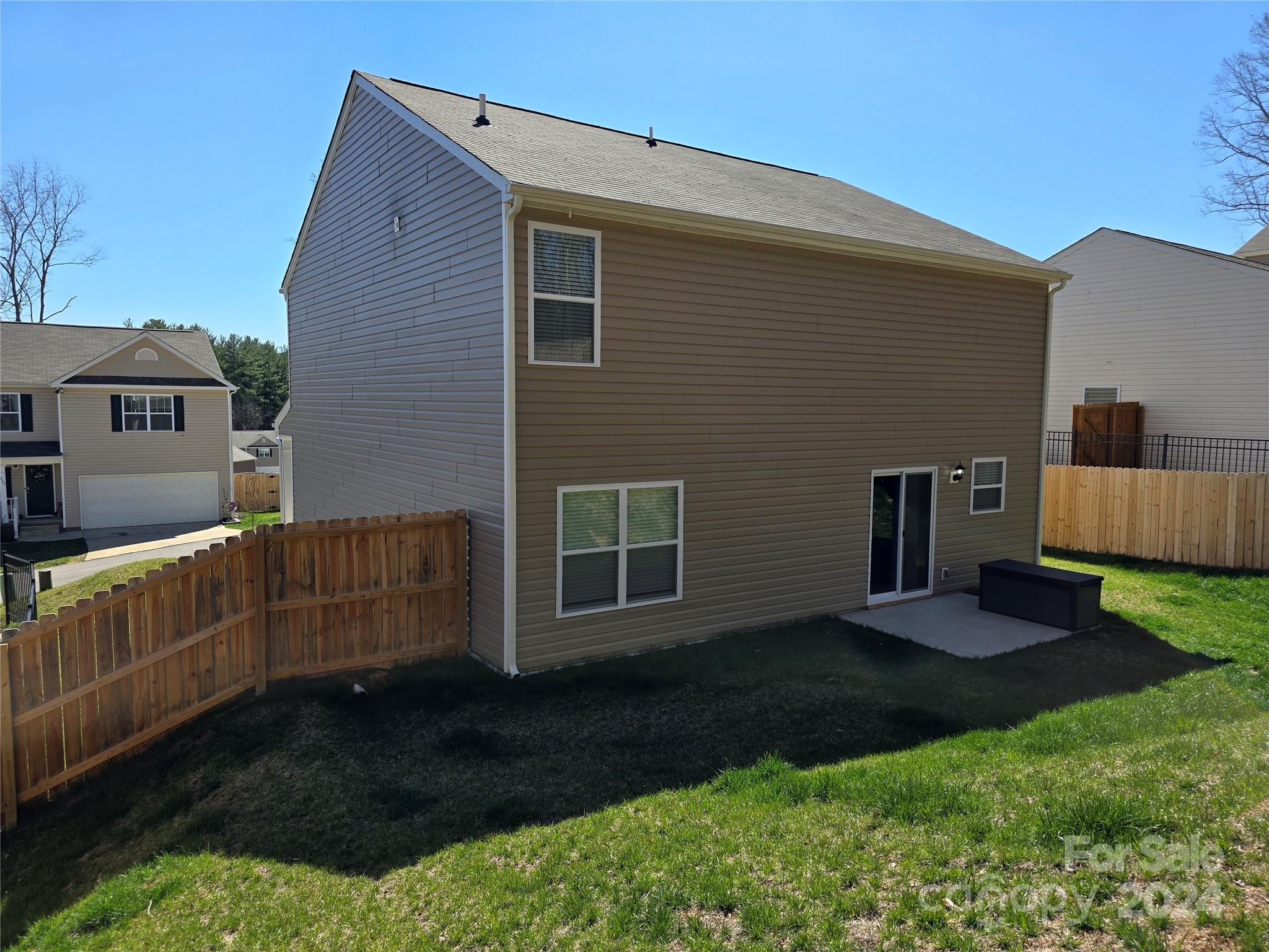 224 Roper Street Candler, NC 28715 - Photo 4 of 20 Gallery Image 4